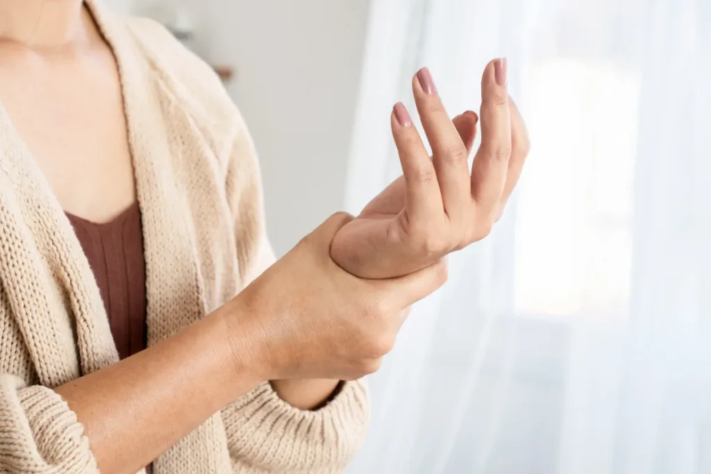 手腳麻痺不只是「痹」？中醫提醒：3個肺癌患者日常注意要點